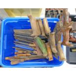 BOX CONTAINING VARIOUS WOOD WORK TENON SAWS