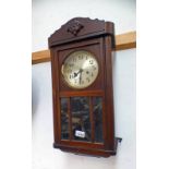 EARLY 20TH CENTURY OAK ARTS & CRAFTS STYLE WALL CLOCK