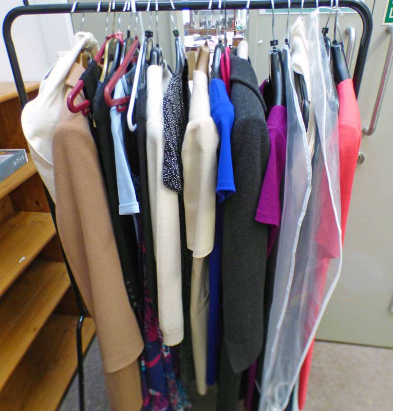SELECTION OF WOMAN'S CLOTHING TO INCLUDE M&S, WINDSMOOR,