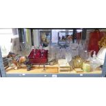 SELECTION OF GLASSWARE, MELBA HORSE & PLOUGH, FLORAL MANTLE CLOCK, ETC,