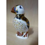 ROYAL CROWN DERBY PUFFIN PAPERWEIGHT WITH GOLD STOPPER - 13.