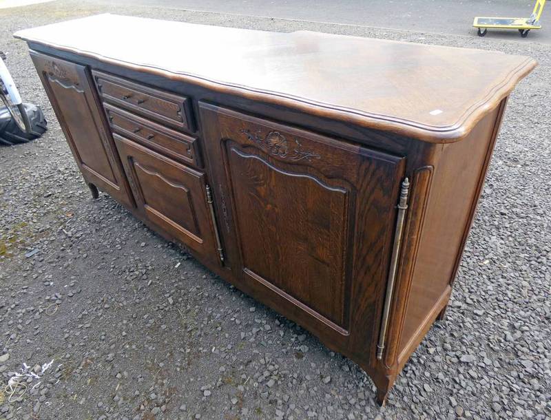 LATE 20TH CENTURY OAK SIDEBOARD WITH 2 DRAWERS AND 3 PANEL DOORS 96CM TALL X 208CM WIDE