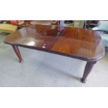 19TH CENTURY MAHOGANY DINING TABLE WITH 1 LEAF ON TURNED SUPPORTS LENGTH WITH LEAF 179CM