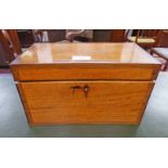 19TH CENTURY SATINWOOD TEA CADDY WITH ROSEWOOD CROSS BANDING
