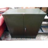 GREEN METAL 2 DOOR CABINET 91CM TALL - PLUS VAT Condition Report: The dimensions for
