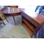 20TH CENTURY MAHOGANY HALF MOON TABLE ON TAPERED SUPPORTS WIDTH 126CM AND MAHOGANY SIDE CHEST WITH