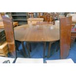 19TH CENTURY MAHOGANY TABLE ON SQUARE SUPPORTS WITH 2 ADDITIONAL LEAVES AND CENTRE SECTION