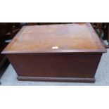 LATE 19TH CENTURY MAHOGANY BOX WITH LEAD LINED INTERIOR AND INTERIOR LIDS 36CM TALL X 73CM WIDE