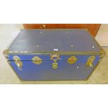 LARGE BLUE METAL REINFORCED TRUNK LENGTH 92CM