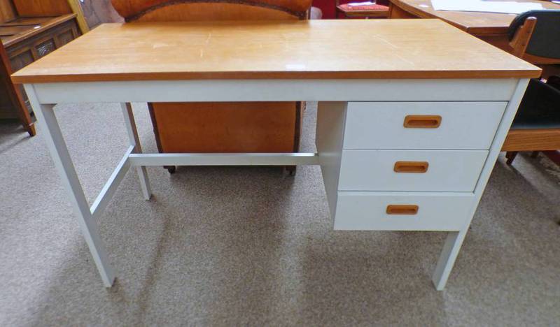 20TH CENTURY DESK WITH 3 SHORT DRAWERS - 110CM WIDE