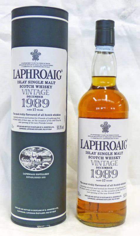 1 BOTTLE LAPHROAIG 17 YEAR OLD 1989 VINTAGE SINGLE MALT WHISKY - 70CL, 50.