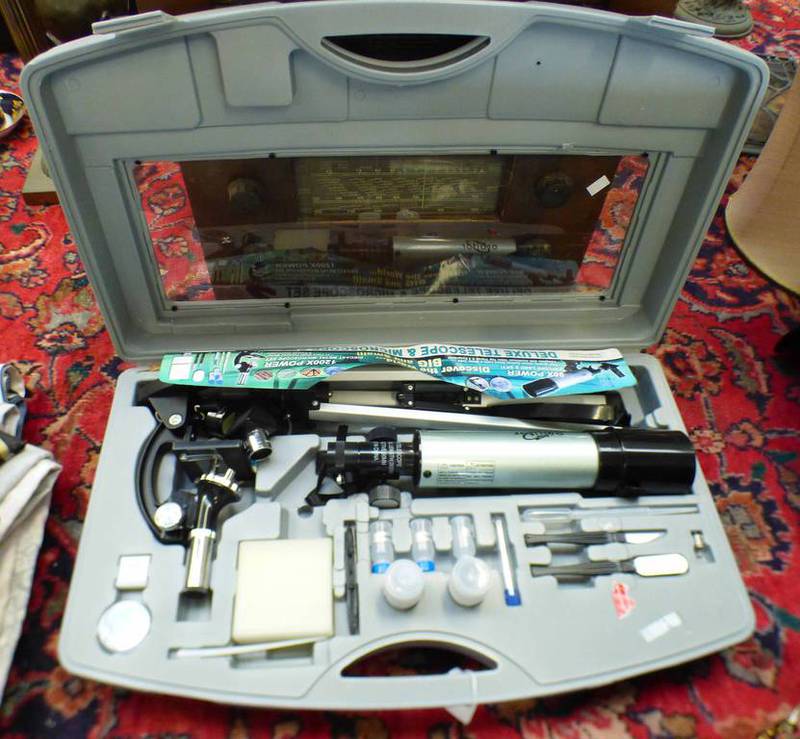 TELESCOPE AND MICROSCOPE SET IN CARRY CASE