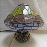 TIFFANY STYLE LEADED GLASS TABLE LAMP Condition Report: Overall good condition