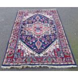 MIDDLE EASTERN RUG WITH BLUE & RED DECORATION 198 X 140 CM