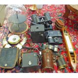CAMERAS, BINOCULARS, ETC TO INCLUDE A CARL ZEISS JEM 6X MONOSCOPE IN ITS LEATHER CARRY CASE,