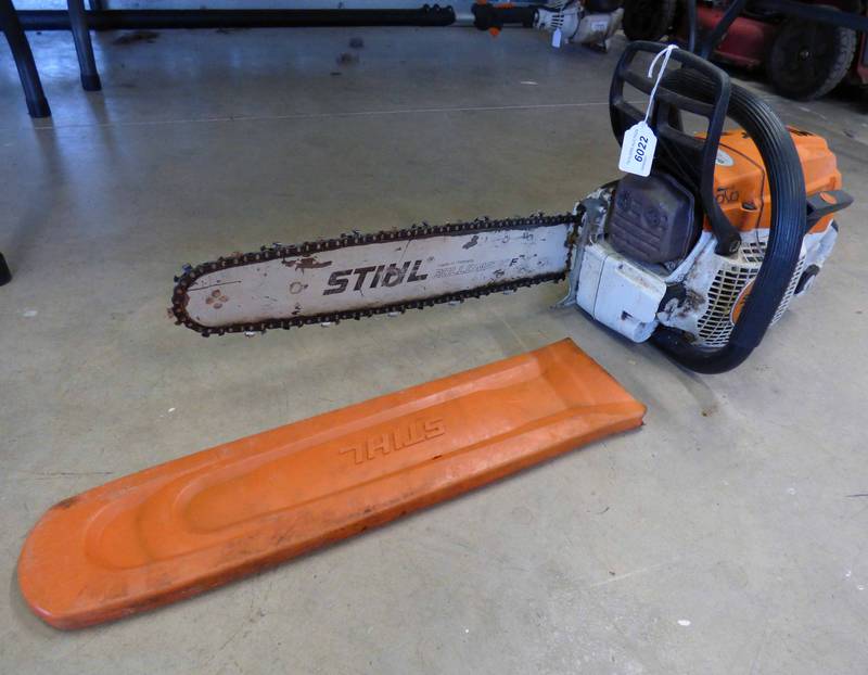 STIHL 15" MS261 CHAINSAW - PLUS VAT Condition Report: Sold as seen with no