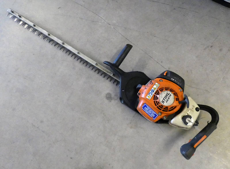 STIHL HS87R HEDGE TRIMMER - PLUS VAT