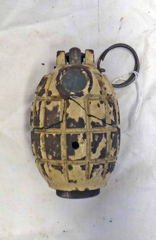 WW2 PERIOD MILLS GRENADE,