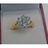 18CT GOLD DIAMOND SET CLUSTER RING, APPROX. 1.