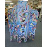 5 PART FOLDING CARVED PAINTED SCREEN DECORATED WITH TROPICAL FISH 151 CM TALL