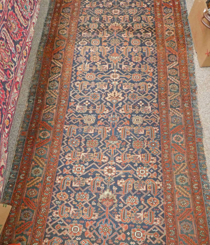RED GROUND MIDDLE EASTERN RUNNER - 435 X 113 CMS Condition Report: Sun fading.