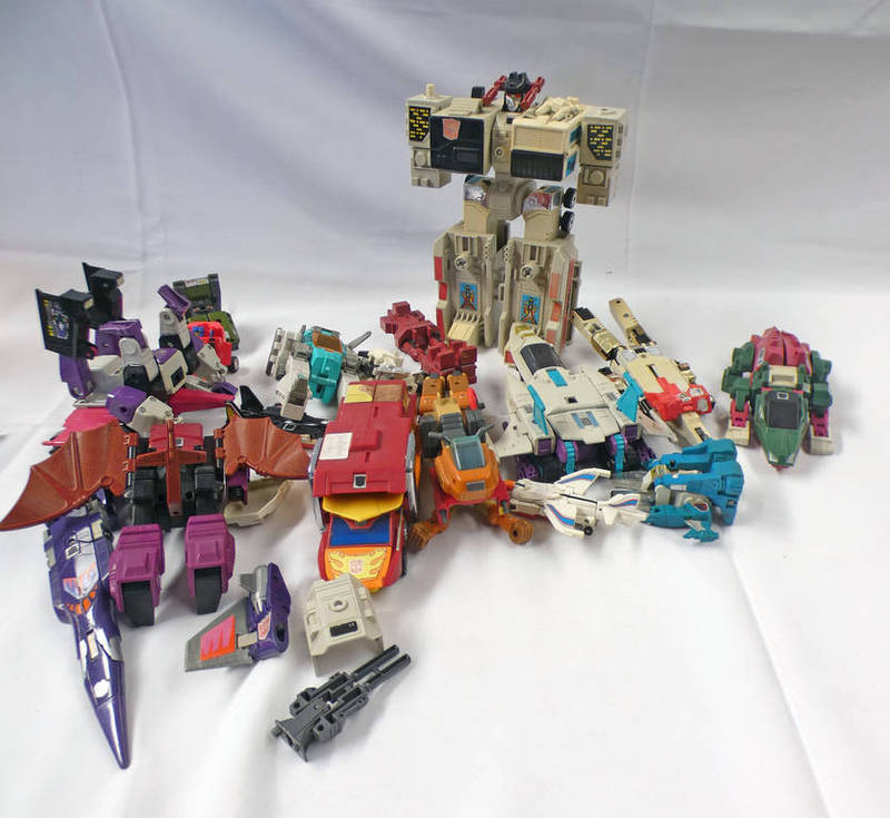 SELECTION OF VARIOUS PLAYWORN TRANSFORMERS