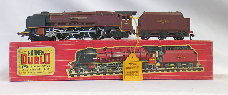 HORNBY DUBLO 2226 00 GAUGE (2-RAIL) 4-6-2 'CITY OF LONDON' 46245 STEAM LOCOMOTIVE & TENDER.