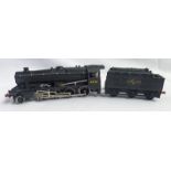 HORNBY DUBLO 00 GAUGE (2-RAIL) 2-8-0 BR BLACK 48158 STEAM LOCOMOTIVE & TENDER