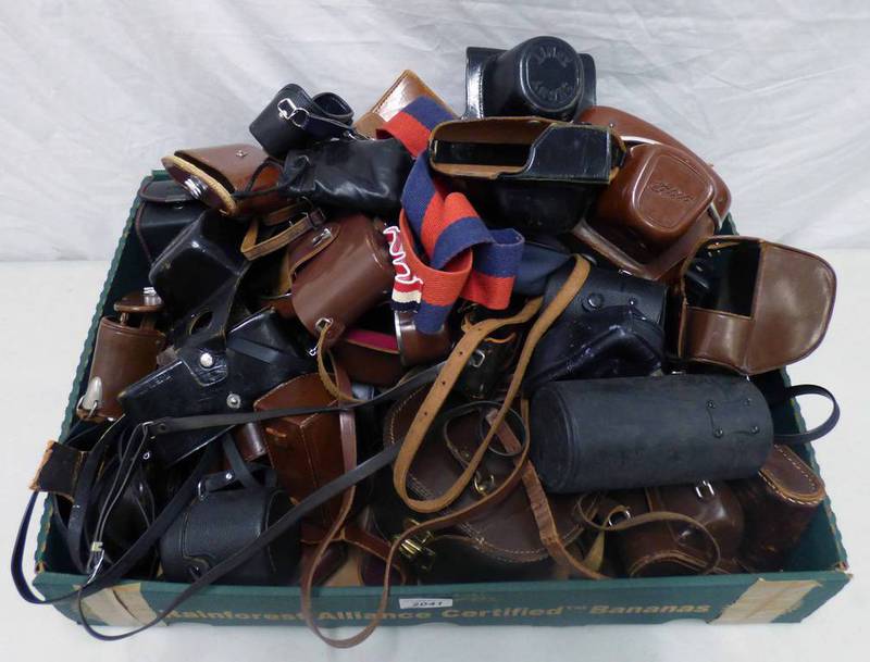 SELECTION OF EMPTY CAMERA & LENS CASES