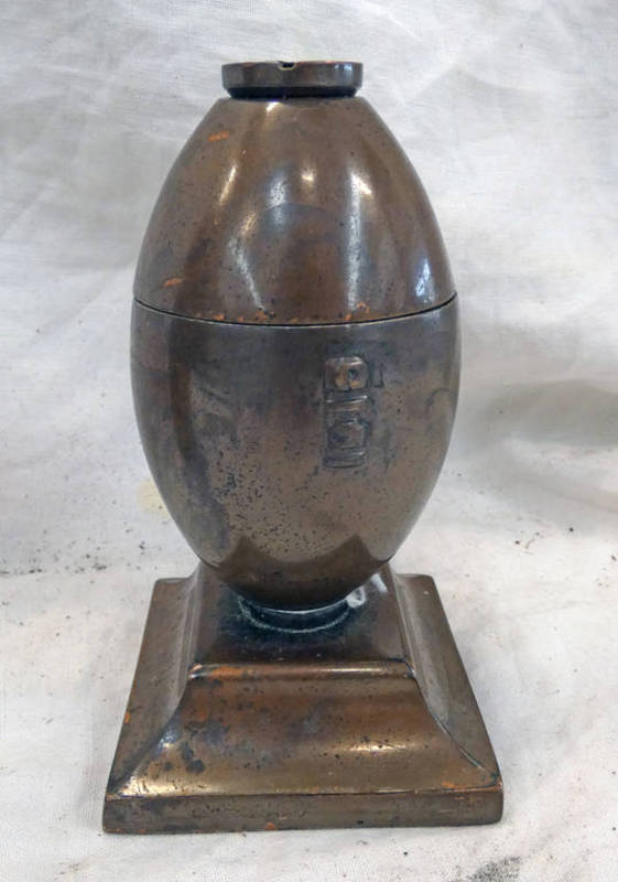 WW1 1915 DATED GRENADE SHAPED INKWELL ON STAND,