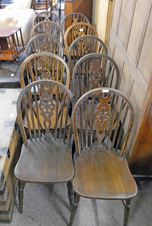 SET OF 10 20TH CENTURY OAK WHEEL BACK DINING CHAIRS ON TURNED SUPPORTS