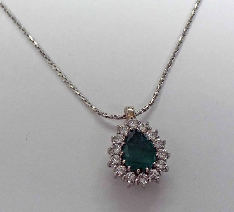 EMERALD & DIAMOND SET PENDANT ON FINE CHAIN,