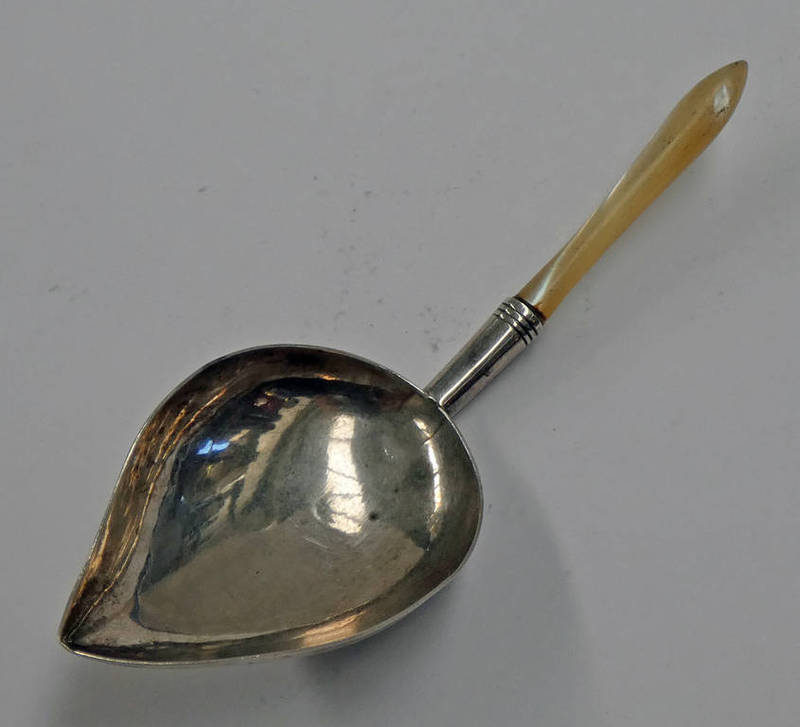 GEORGE III SILVER LEAF SHAPED CADDY SPOON WITH MOTHER OF PEARL HANDLE,