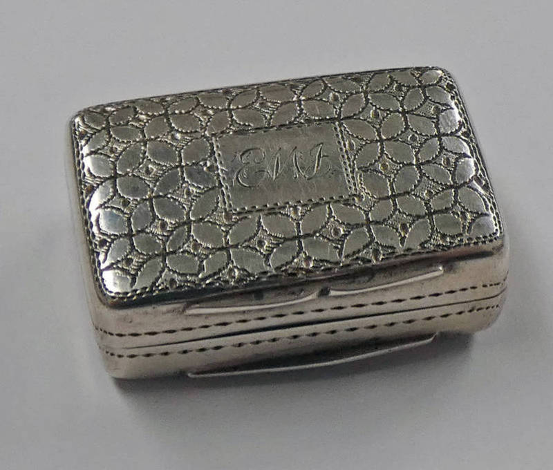 MID 19TH CENTURY SILVER VINAIGRETTE WITH FOLIATE SCROLL PIERCED GRILLE ENGRAVED DECORATION BY