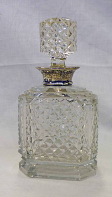 SILVER MOUNTED CUT GLASS SCENT BOTTLE,