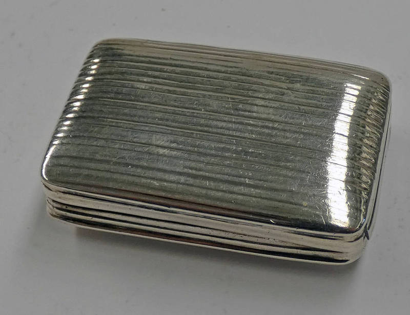 GEORGIAN SILVER VINAIGRETTE WITH RIBBED DECORATION & PIERCED GRILLE, BIRMINGHAM 1813 - 3.