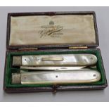 WILLIAM IV SILVER & MOTHER OF PEARL HANDLED FOLDING KNIFE & FORK BY GERVASE WHEELER BIRMINGHAM 1836
