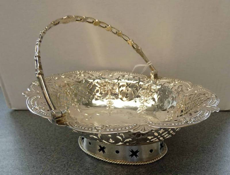 GEORGE III SILVER SWEET MEAT BASKET WITH PIERCED DECORATION & SWING HANDLE,