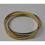 18CT GOLD 2-TONE RUSSIAN STYLE BANGLE - 95G Condition Report: In good condition.