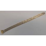 9CT GOLD 3 - TONNE FLAT LINK BRACELET - 19CM LONG, 21.