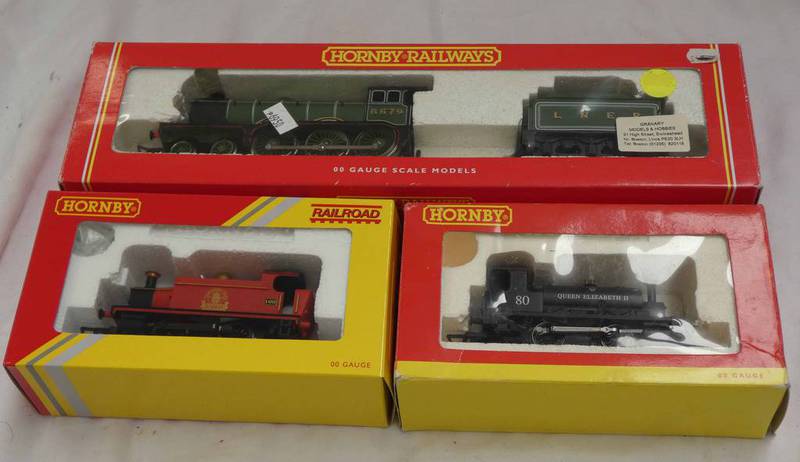 HORNBY 00 GAUGE 4-6-0 LNER 8579 LOCOMOTIVE TOGETHER WITH 0-4-0 HORNBYS COLLECTOR CLUB 2020 EDITION