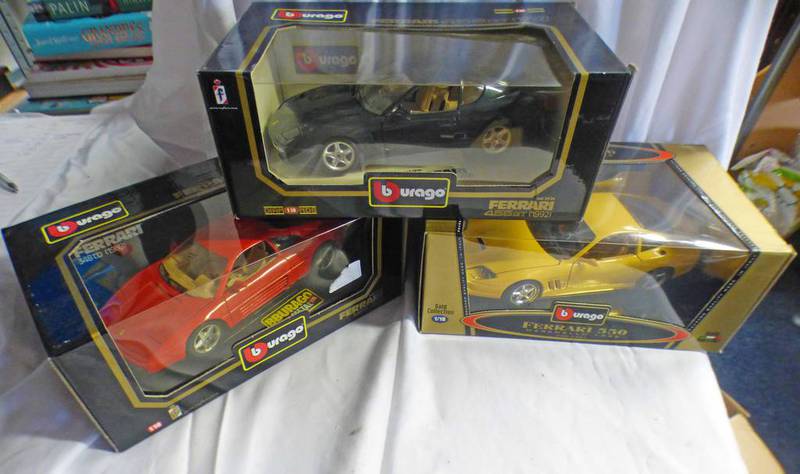 THREE BURAGO 1:18 SCALE MODEL FERRARIS INCLUDING 2 X 456GT TOGETHER WITH F50.