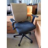 OFFICE SWIVEL ARMCHAIR