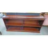 EARLY 20TH CENTURY MAHOGANY OPEN BOOKCASE WITH ADJUSTABLE SHELVES,