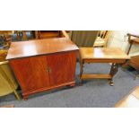 EARLY 20TH CENTURY MAHOGANY LAMP TABLE WITH DRAWER AND 2 LEAVES AND MAHOGANY MEDIA CABINET