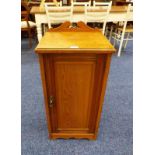 LATE 19TH CENTURY OAK SINGLE DOOR BEDSIDE CABINET,