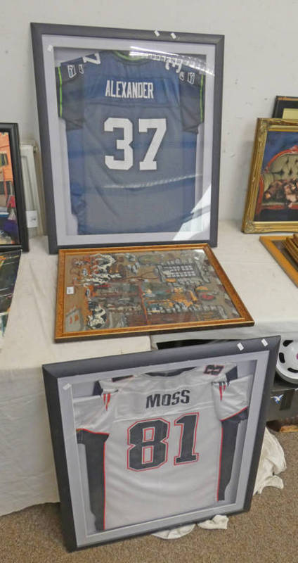 2 FRAMED AMERICAN FOOTBALL T-SHIRTS, RANDY MOSS & SHAUN ALEXANDER,