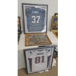 2 FRAMED AMERICAN FOOTBALL T-SHIRTS, RANDY MOSS & SHAUN ALEXANDER,