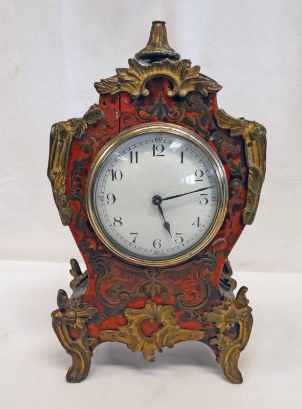 LATE 19TH OR EARLY 20TH CENTURY BOULLE MANTLE CLOCK WITH DECORATIVE MOUNTS Condition