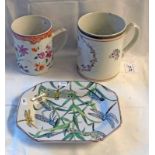 2 CHINESE PORCELAIN MUGS WITH FLORAL DECORATION AND A 19TH CENTURY PORCELAIN DISH DECORATED WITH